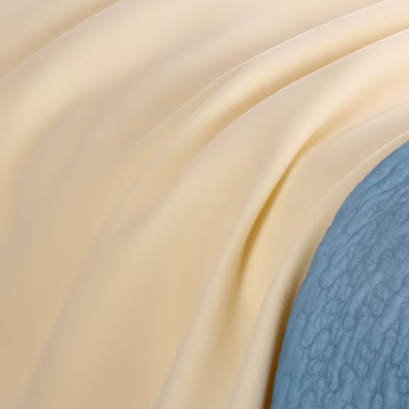 Original Plush Cream Blanket - Picture 4 of 4